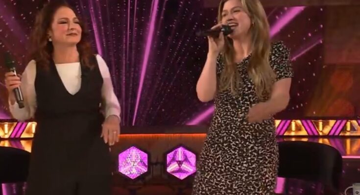 Gloria Estefan & Kelly Clarkson: Songs & Stories